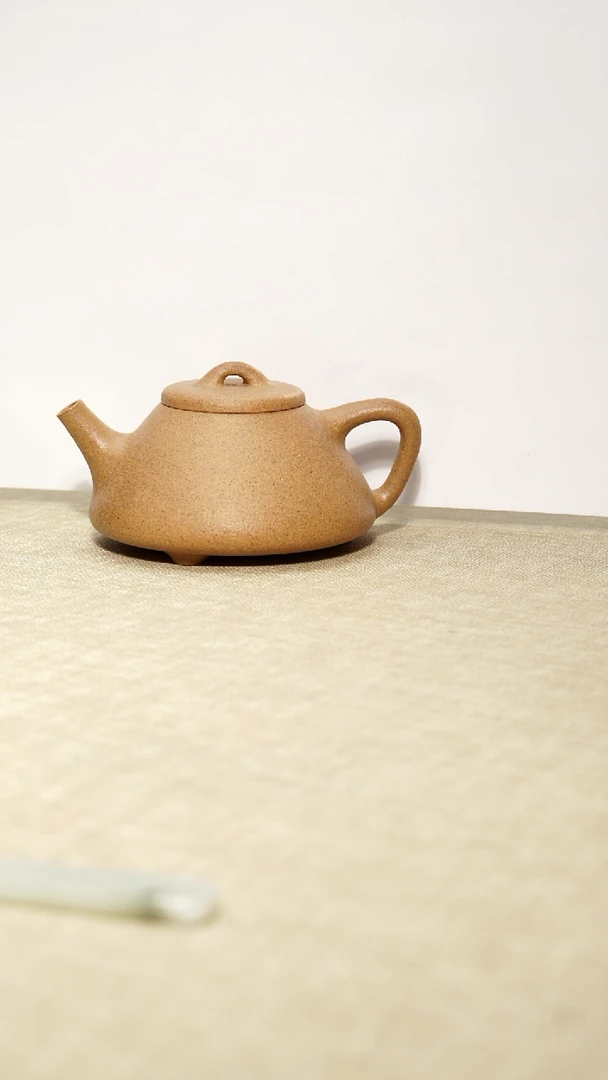 茶壶段泥黄金段子冶石瓢瑕疵