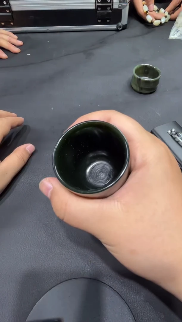 颈饰未镶嵌和田玉肉*龙205