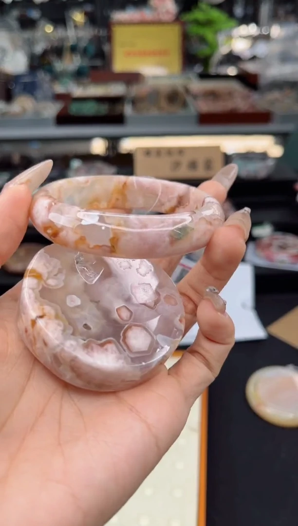 【闪购商品】石英质玉手镯未镶嵌56圈口（赠品镯心）3931183