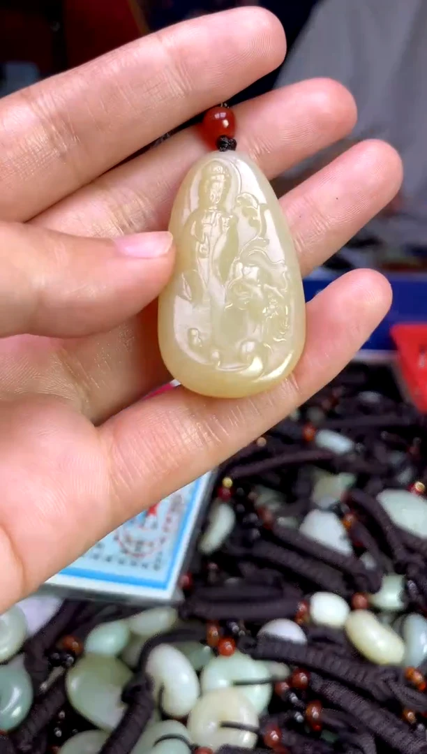 未镶嵌和田玉挂件1