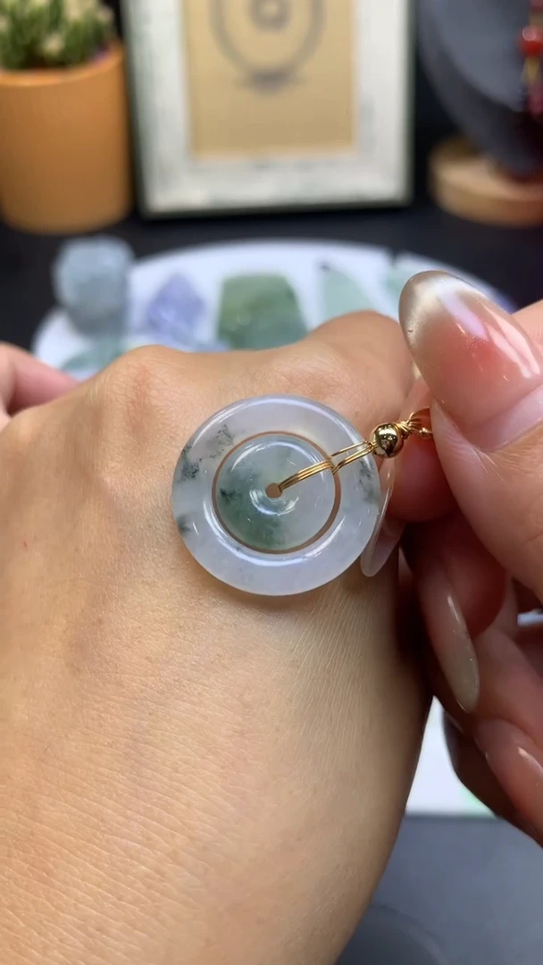 【闪购商品】翡翠颈饰14K金镶嵌翡翠