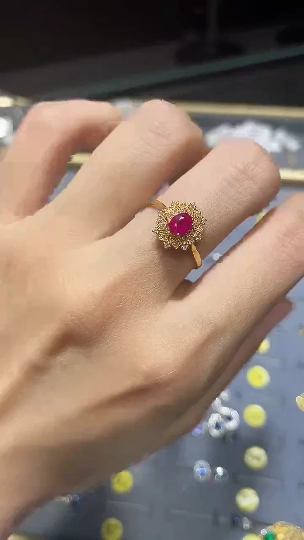 18K金镶嵌戒指红宝石1