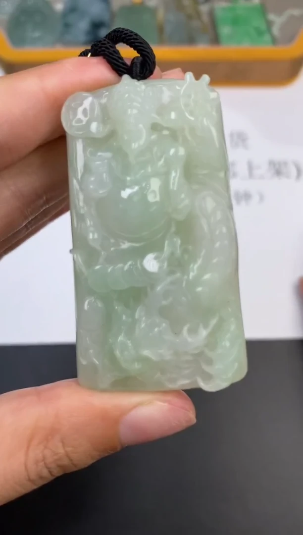 未镶嵌挂件翡翠377711    多人