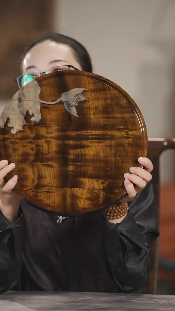 金丝楠165荷花小品云彩纹圆盘