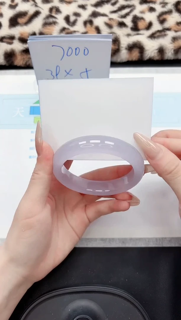 【闪购商品】石英质玉手镯未镶嵌61-54