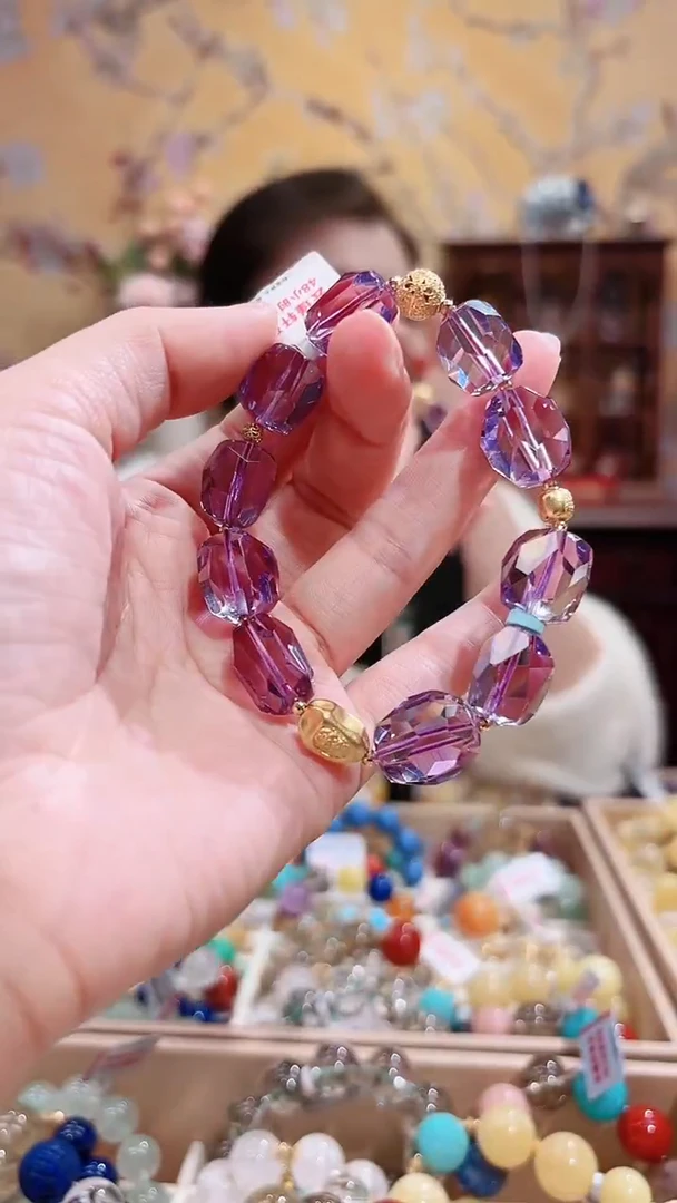 18K金镶嵌手链水晶设计款手串