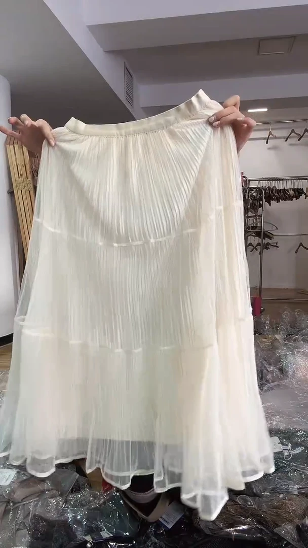 裙子       L码        110-120斤