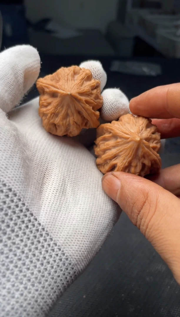 把件文玩核桃a183  鸡心 40