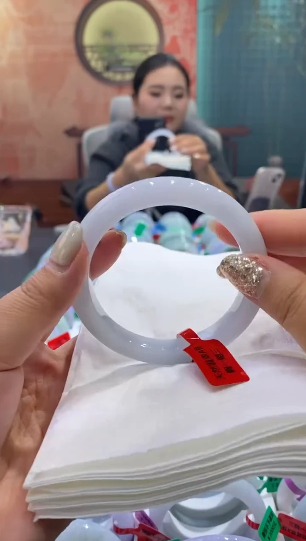 未镶嵌手镯翡翠多人00010470