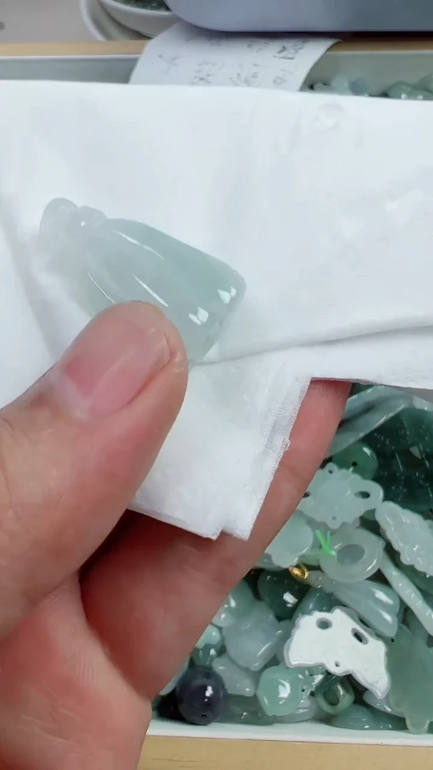 散珠翡翠210号，A货翡翠