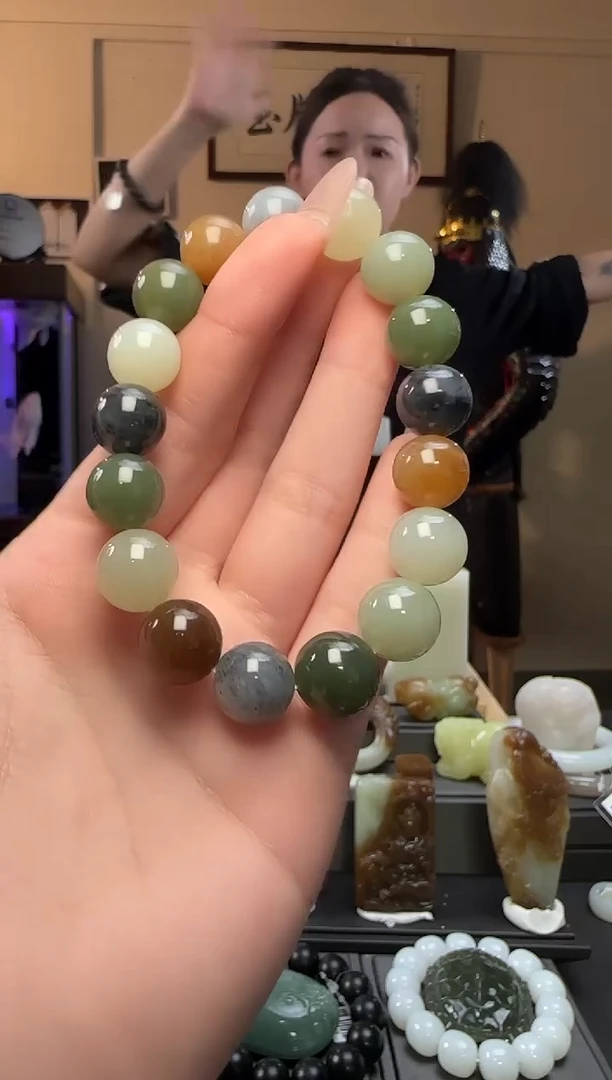 【闪购商品】和田玉多宝圆珠未镶嵌长链（多样性发货）