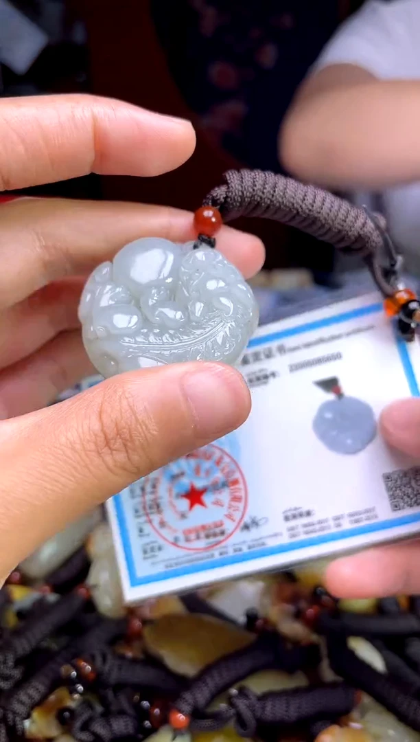 和田玉未镶嵌颈饰1