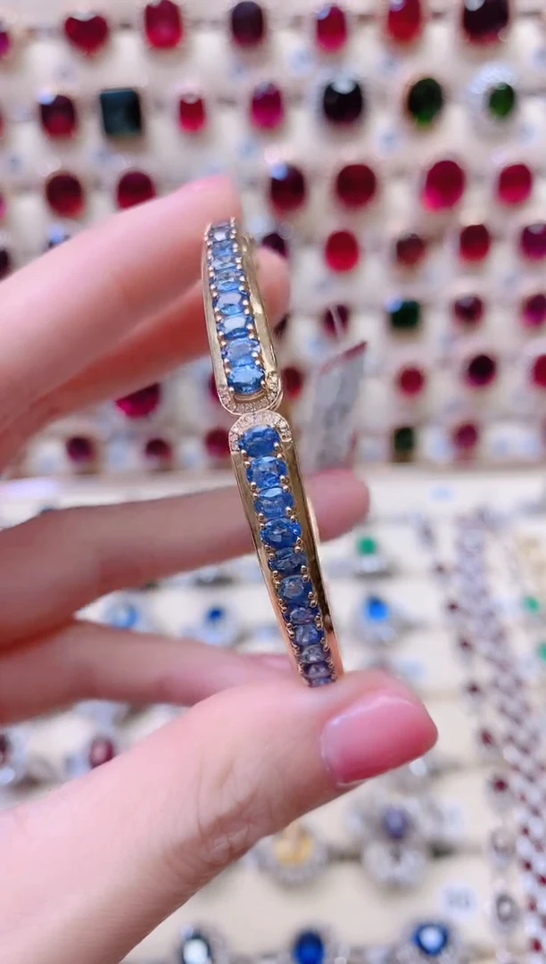 手镯蓝宝石18K金镶嵌1