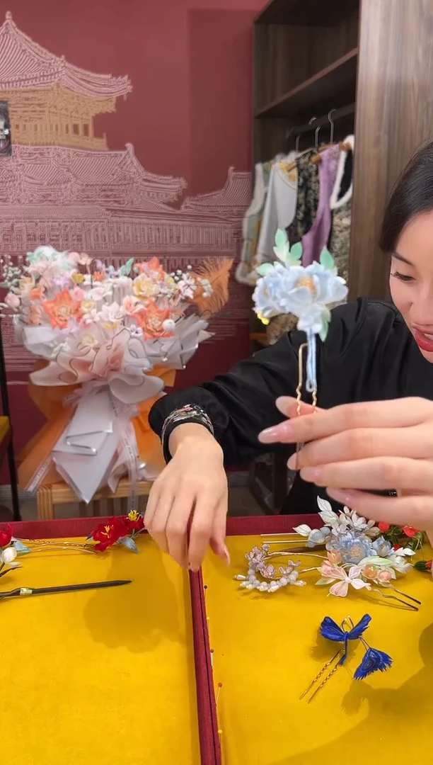 【闪购商品】刺绣非遗绒花（发饰）