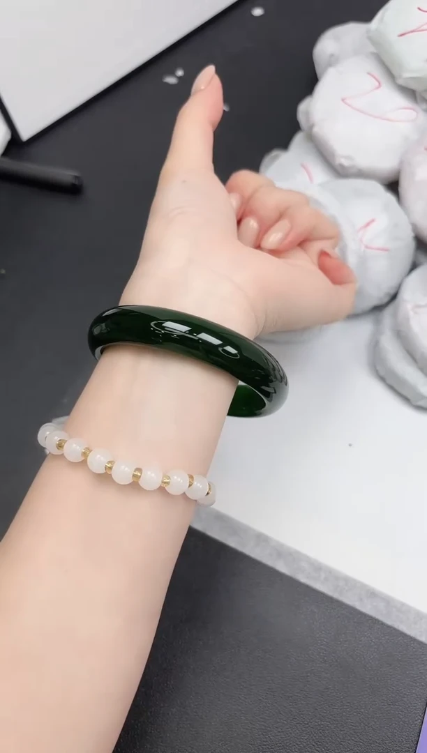 未镶嵌手镯石英质玉95/6061