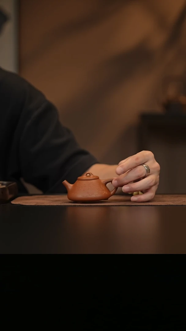 允禾斋  紫砂壶  子冶 降坡