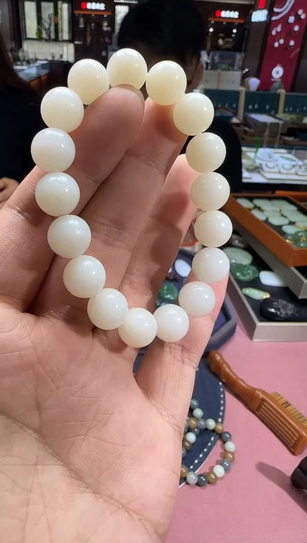 未镶嵌和田玉挂件【陆929】78 7025 多样性发其一