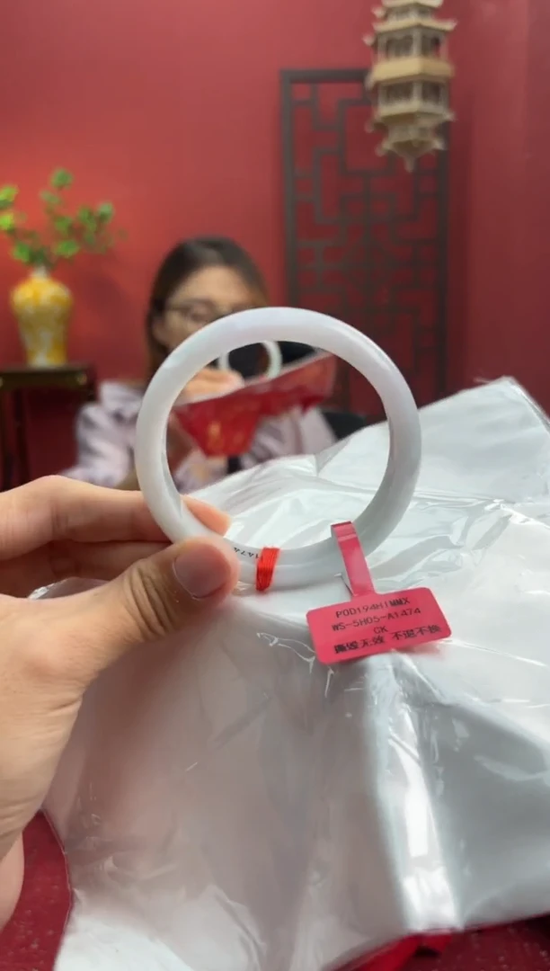 未镶嵌手镯翡翠翡翠手镯18