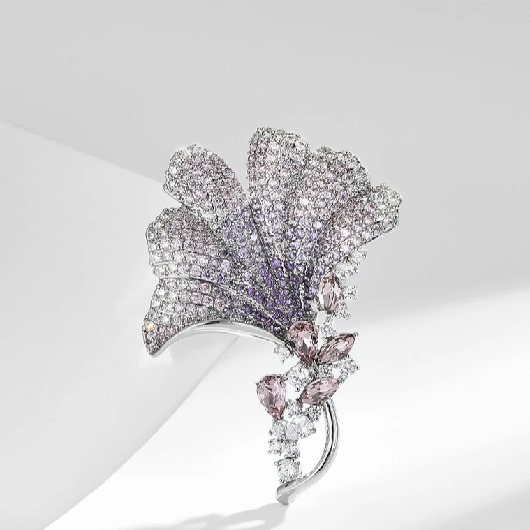 铜合金锆石胸针 30039紫色银杏胸针