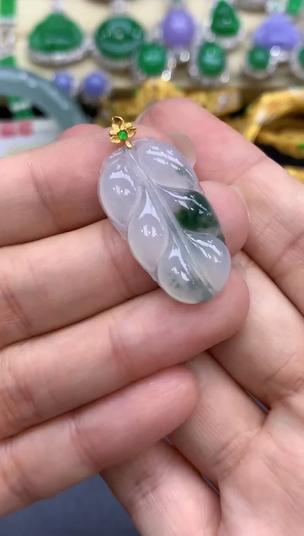 颈饰18K金镶嵌翡翠221-中国好珍宝