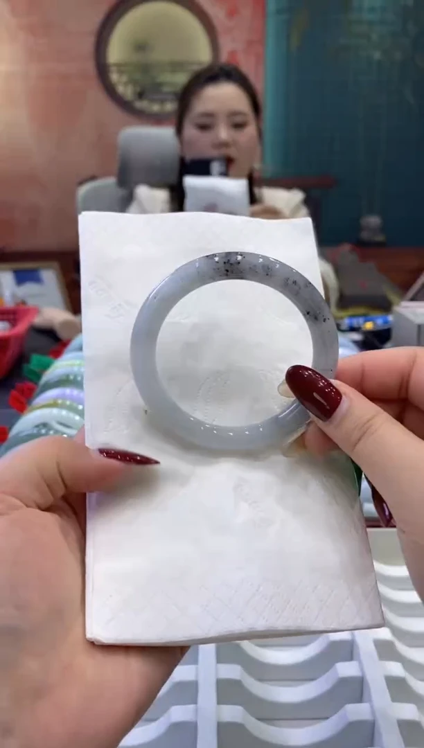 【闪购商品】翡翠手镯未镶嵌多人0001718