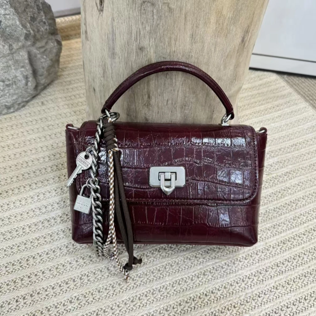 【Show Mi】QYX-9606-安可拉红-轻奢小众时尚百搭女士包包sm