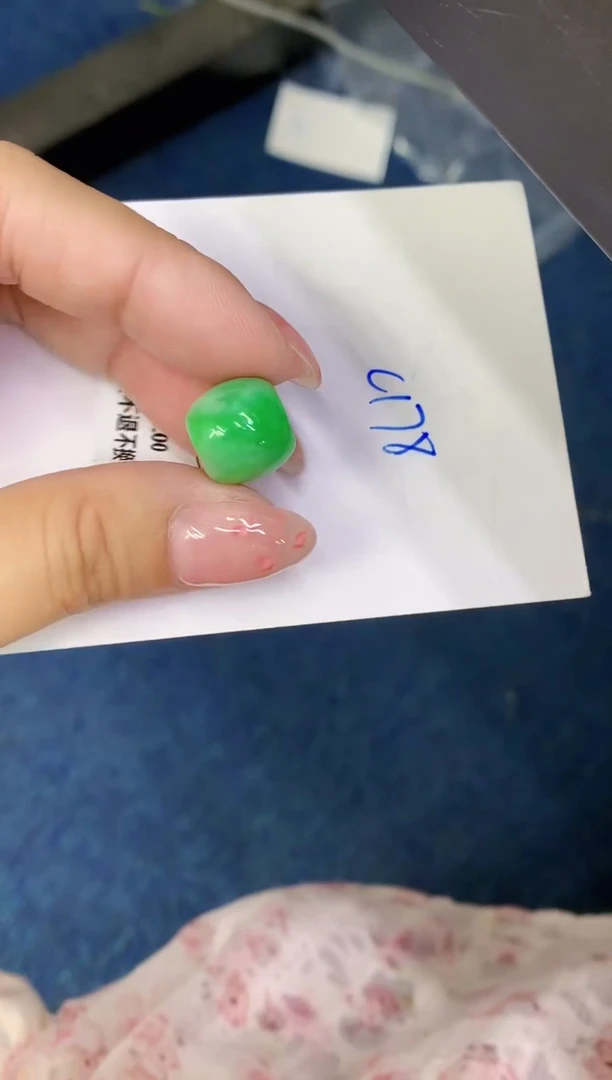翡翠未镶嵌颈饰缅甸天然翡翠A货