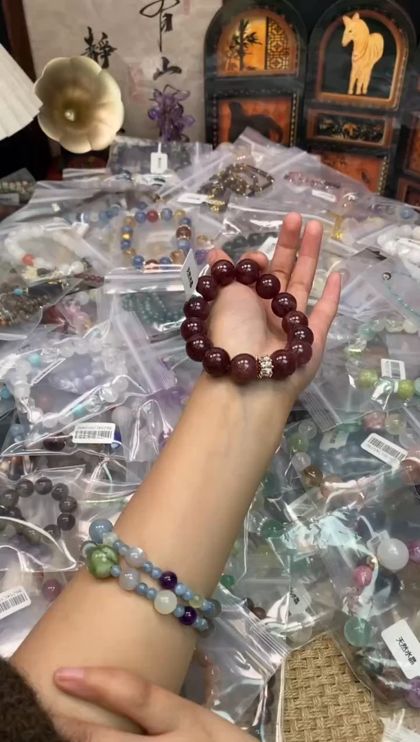 未镶嵌石英质玉手饰391