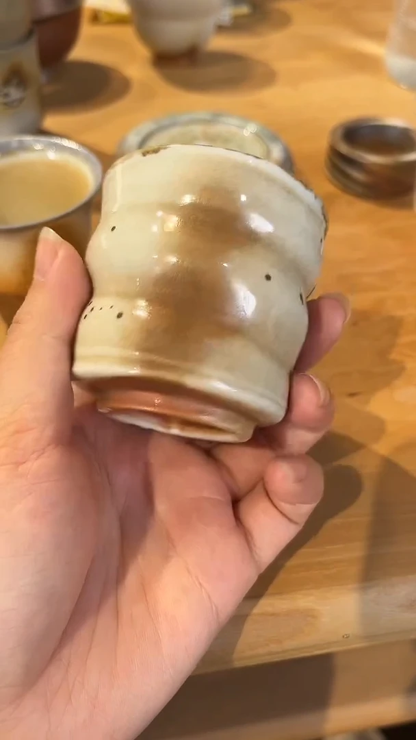 杯25号容量60-80ML中白泥有取钉痕迹