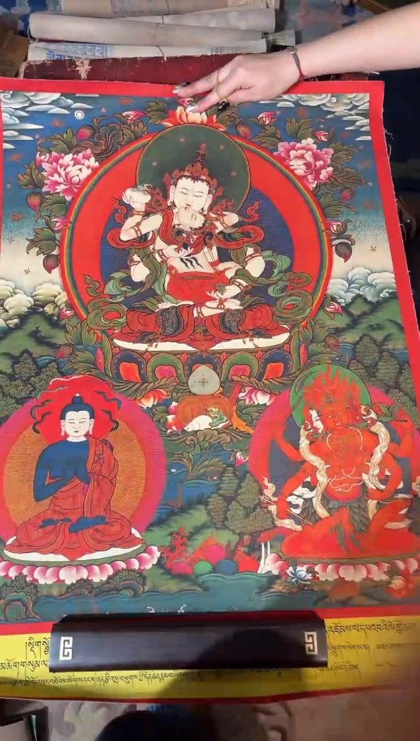卷轴画龙妹的唐卡tk16