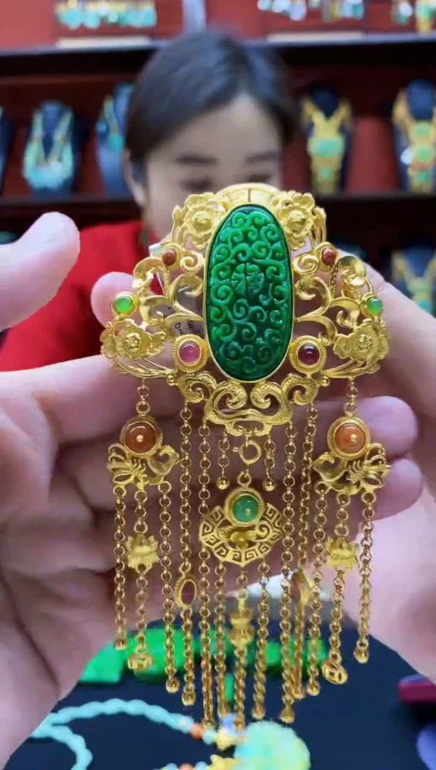 颈饰未镶嵌翡翠吊坠