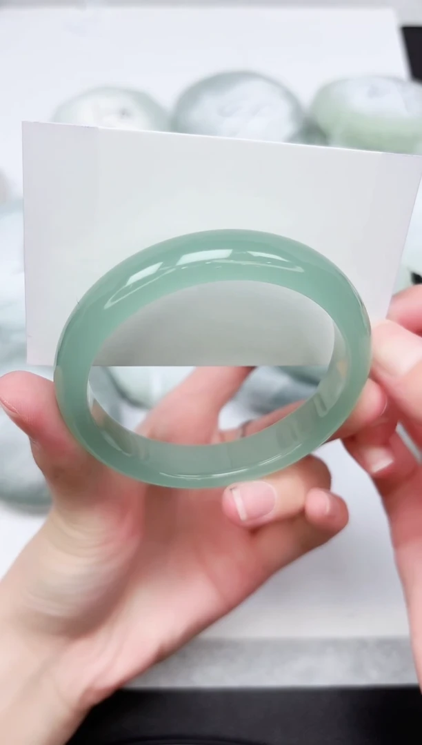 石英质玉手镯未镶嵌126-61