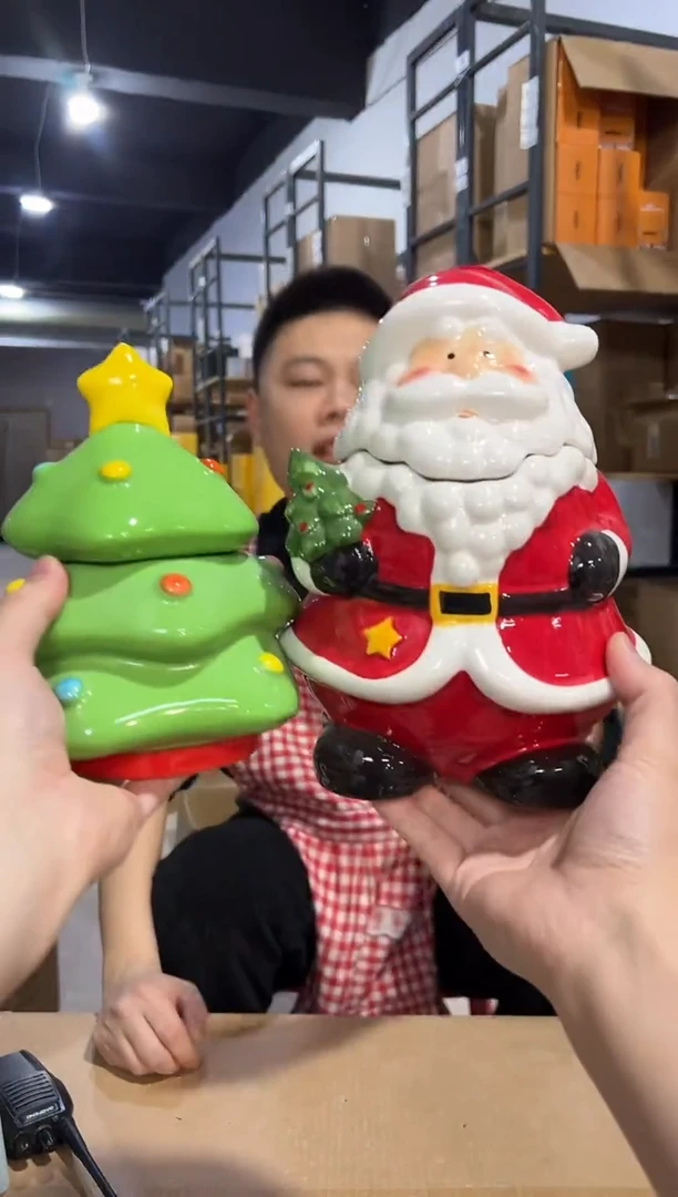 【闪购商品】杯圣诞老人罐加Q版圣诞树储物罐2件套