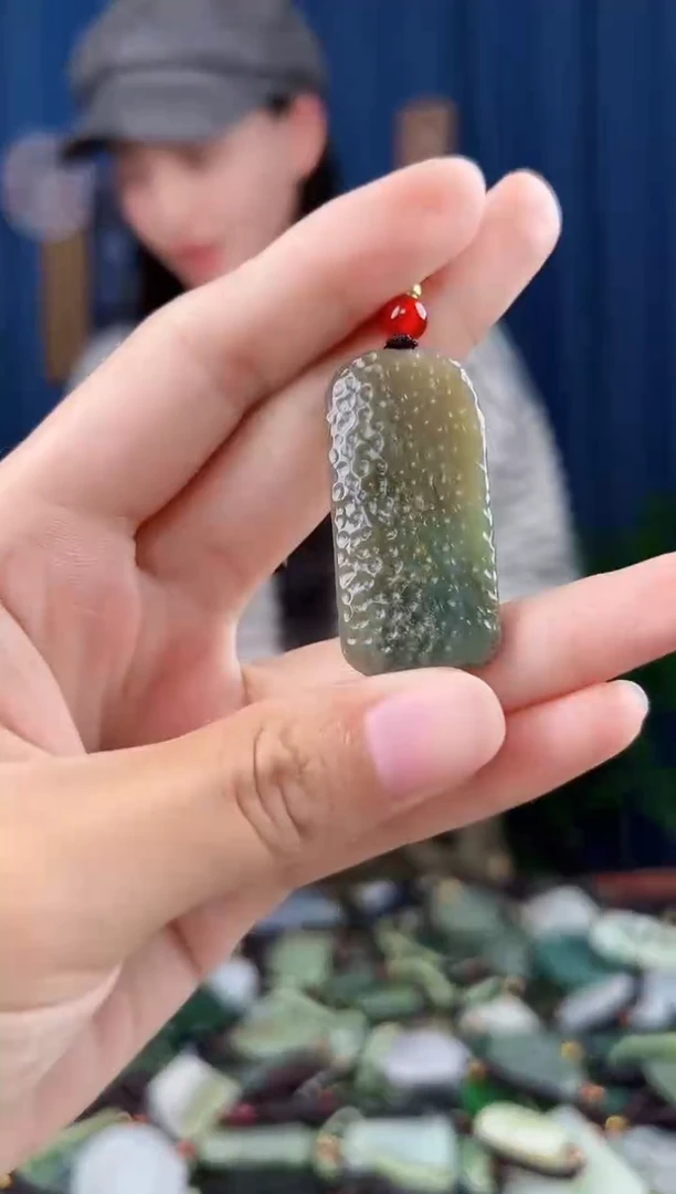 未镶嵌和田玉挂件拍一发一，