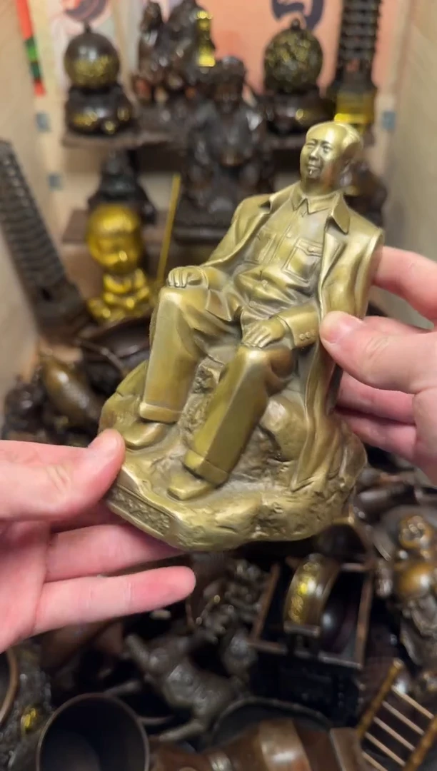 精品专属链接---【坐山峰伟人像】