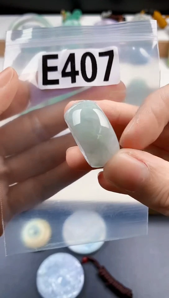 颈饰未镶嵌翡翠天然翡翠吊坠挂件