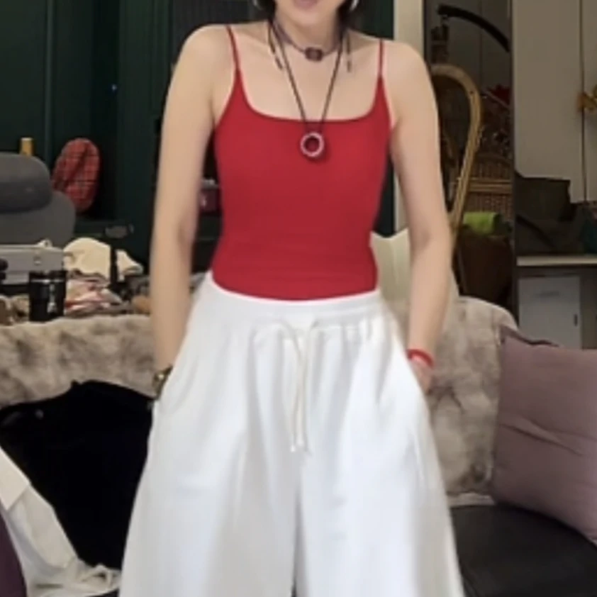 25265新款休闲简约舒适百搭款吊带背心 女士