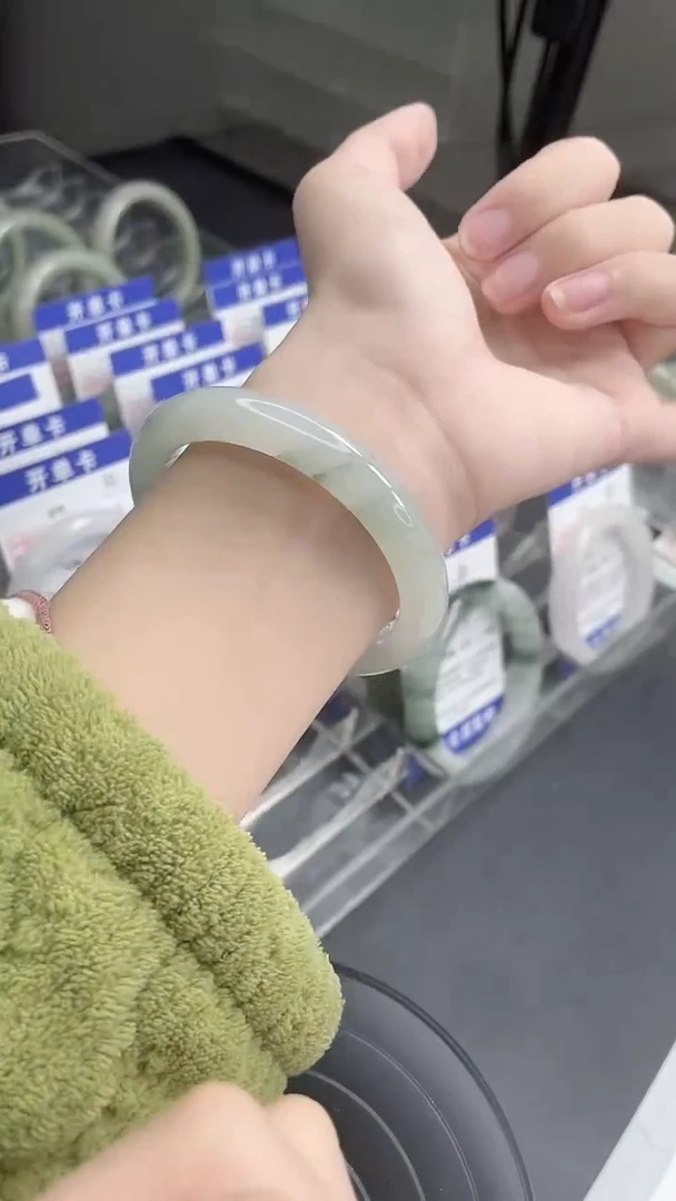 未镶嵌手镯石英质玉186-56/57