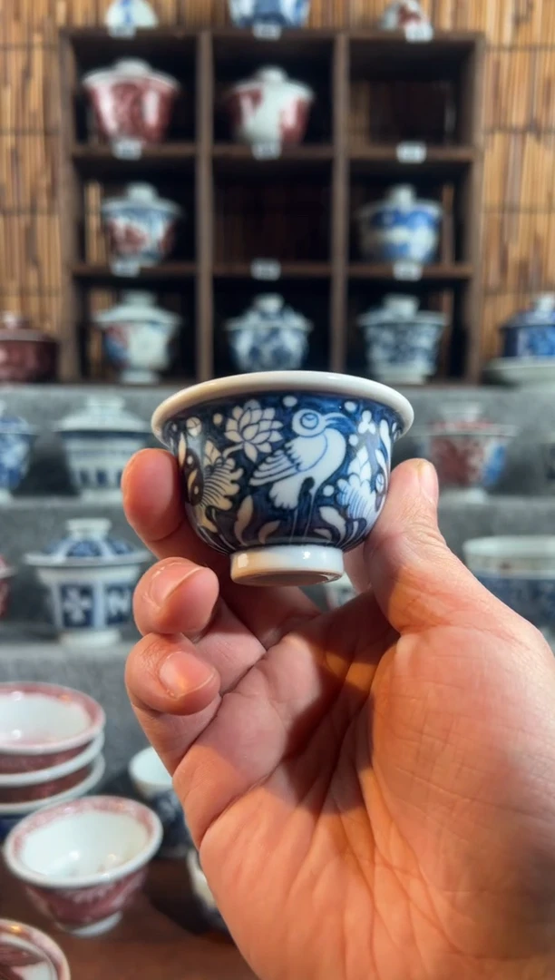 【闪购商品】a128天禄呀那次缠枝莲盖碗