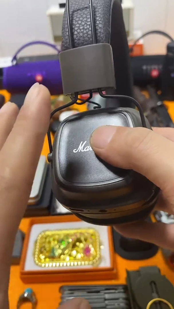 瓷片闪购商品 如图所示