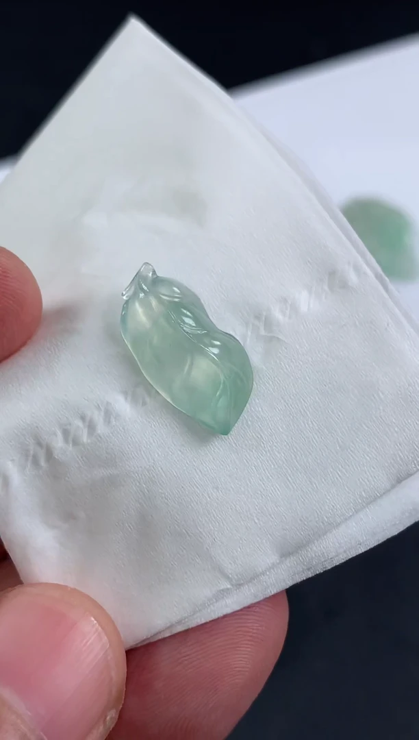 未镶嵌定制翡翠爱*活翡翠