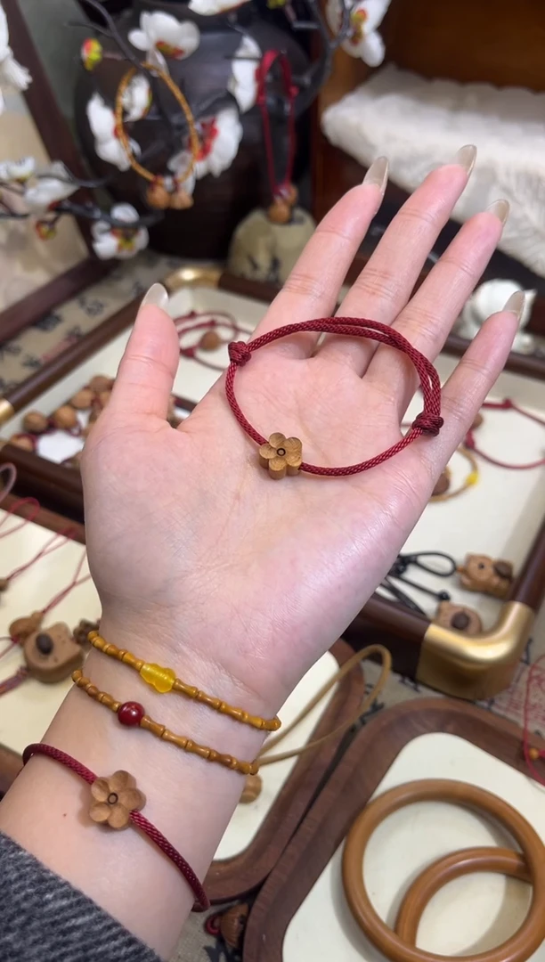 手串桃核【桃缘行】红绳「小花」桃木桃核辟、挡、驱、护 红绳可调节
