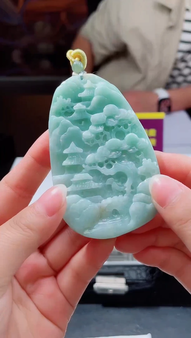 颈饰未镶嵌翡翠翡翠