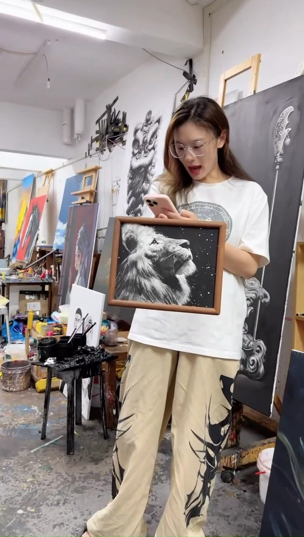 丙烯画小****7北北老师仰望方框摆台