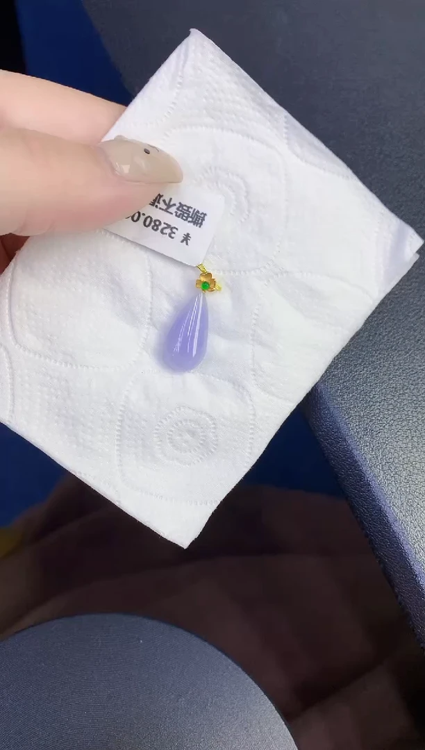 颈饰18K金镶嵌翡翠缅甸天然翡翠A货