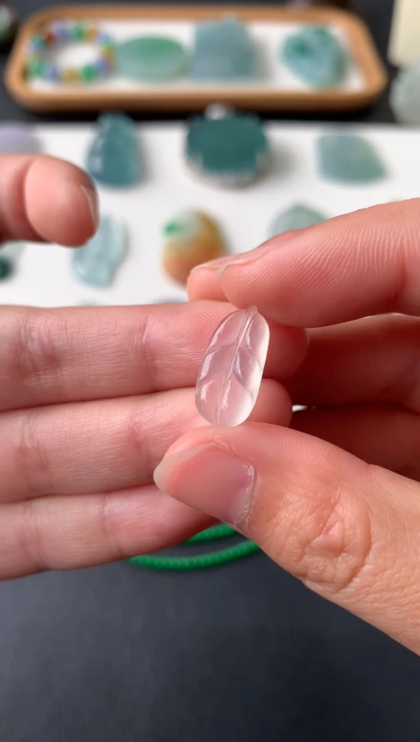 未镶嵌定制翡翠翡翠