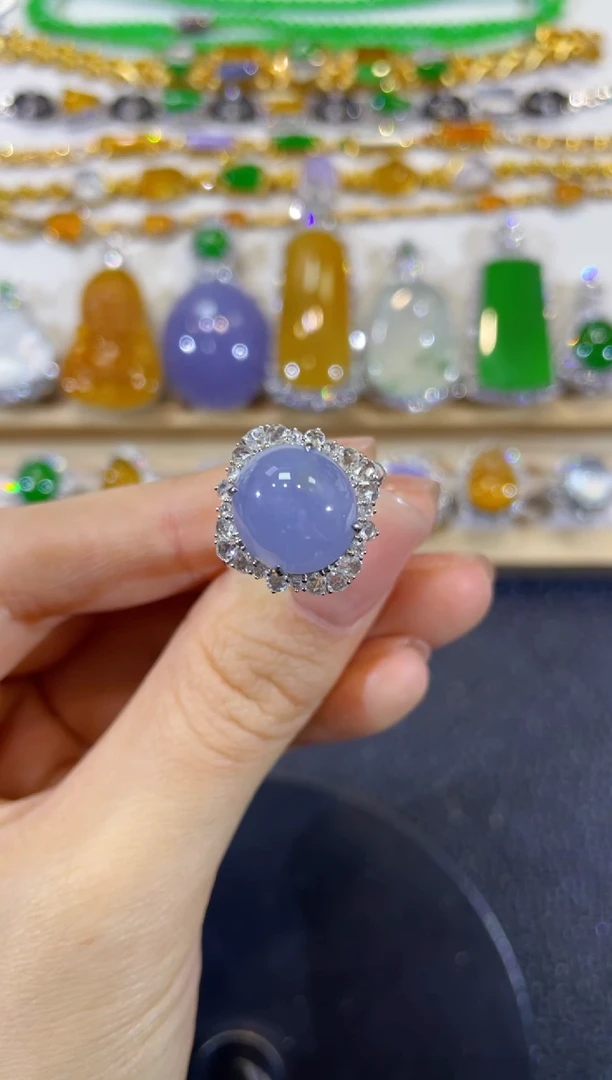 颈饰18K金镶嵌翡翠团购5