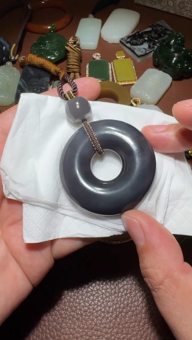 未镶嵌和田玉挂件和田玉