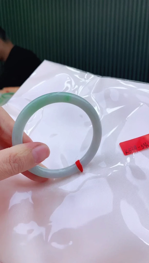 未镶嵌手镯翡翠54