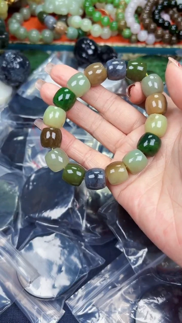 颈饰未镶嵌和田玉和田玉